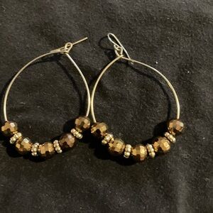 Elegant Silver Hoop Earrings with Copper Beads